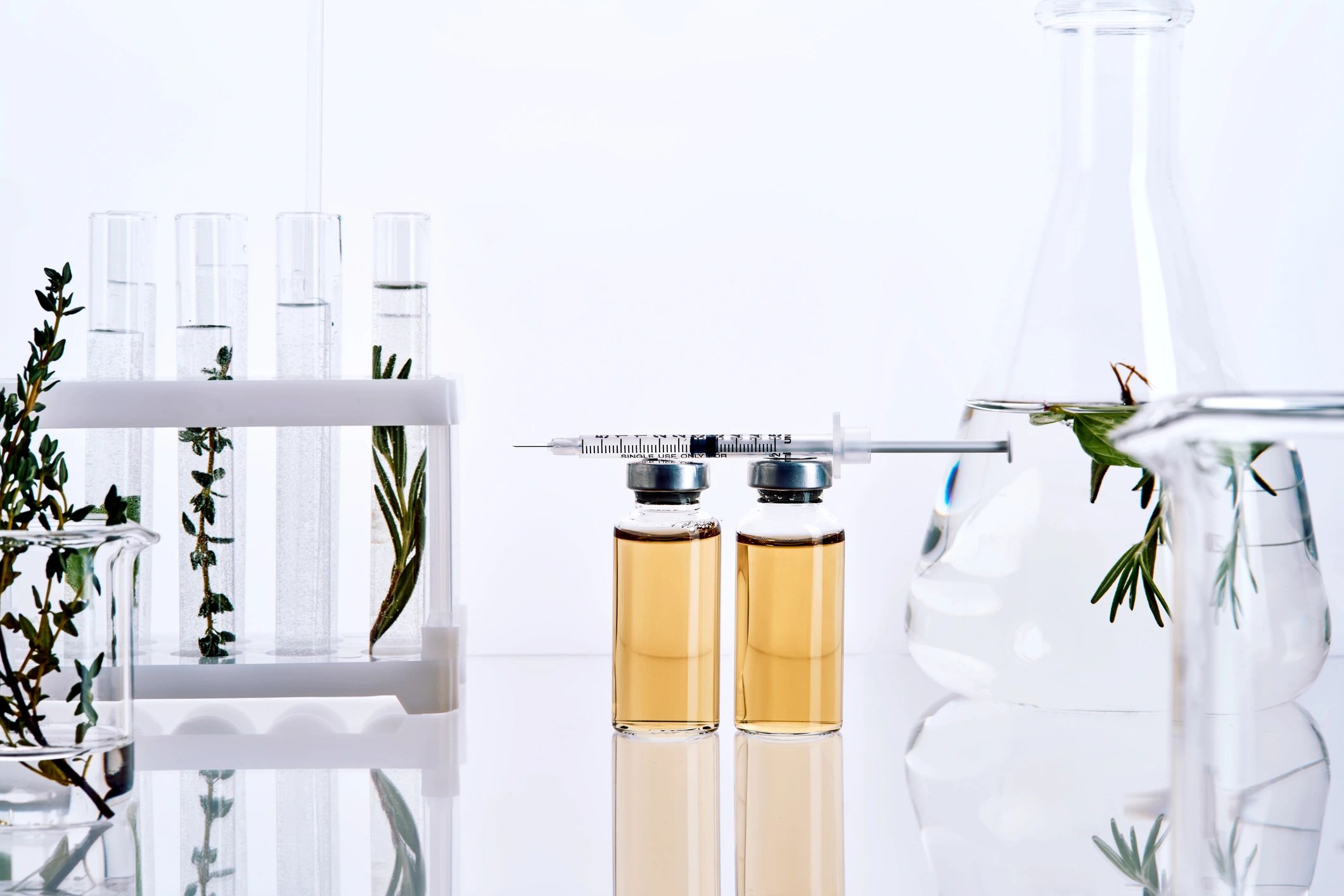 Natural herbal medicine research in laboratory setting